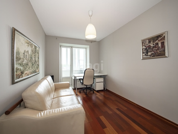 
   Продам 3-комнатную, 90 м², Красный пр-кт, 99

. Фото 21.