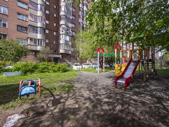 
   Продам 3-комнатную, 90 м², Красный пр-кт, 99

. Фото 38.