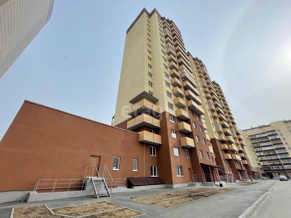 
   Продам 3-комнатную, 73.3 м², Виктора Уса ул, 1/1

. Фото 21.