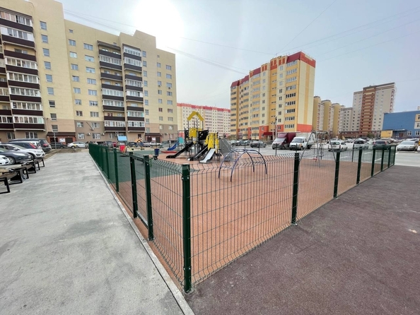 
   Продам 3-комнатную, 73.3 м², Виктора Уса ул, 1/1

. Фото 28.