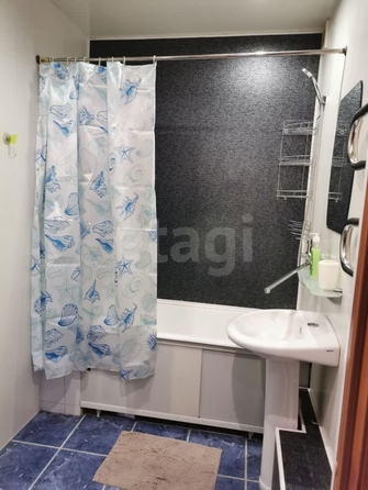 
  Сдам в аренду 1-комнатную квартиру, 52.4 м², Новосибирск

. Фото 10.