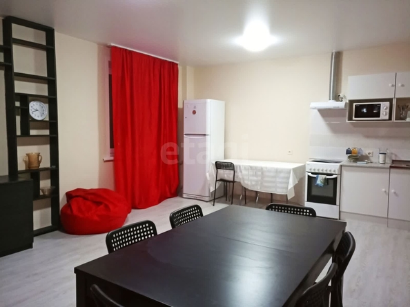 
   Продам 3-комнатную, 72 м², Николая Сотникова ул, 19

. Фото 1.