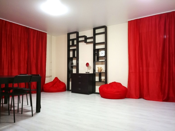 
   Продам 3-комнатную, 72 м², Николая Сотникова ул, 19

. Фото 9.
