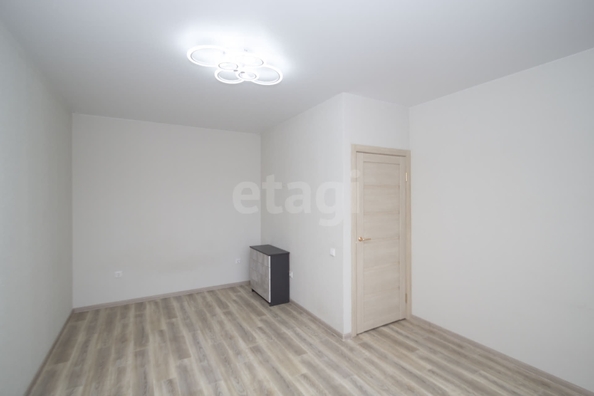 
   Продам 1-комнатную, 38.3 м², Красный пр-кт, 331/2

. Фото 6.