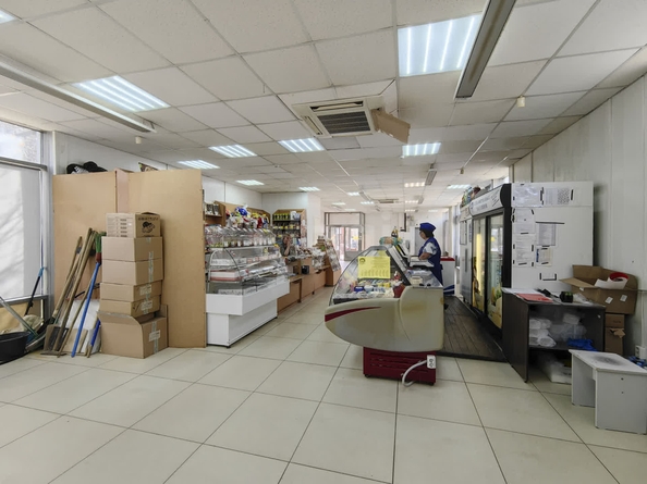 
   Сдам торговое помещение, 105 м², Объединения ул, 76к1

. Фото 12.