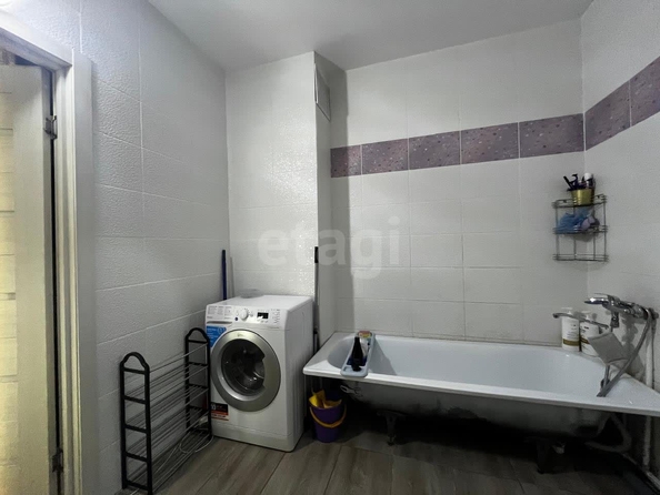 
   Продам 2-комнатную, 59 м², Дмитрия Шмонина ул, 1

. Фото 17.
