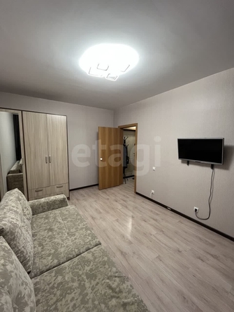 
  Сдам в аренду 1-комнатную квартиру, 37 м², Новосибирск

. Фото 1.