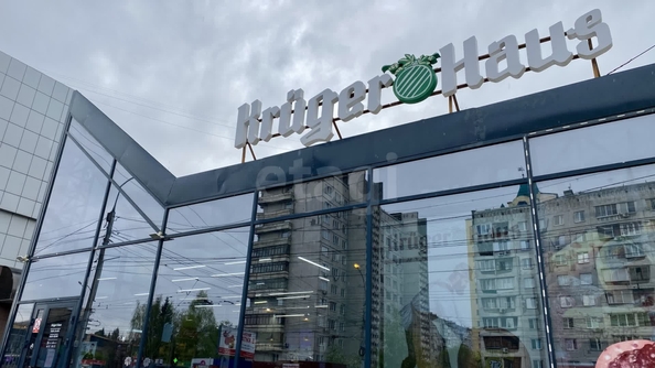 
   Продам торговое помещение, 160 м², Челюскинцев ул, 32

. Фото 2.