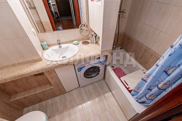 
   Продам 1-комнатную, 37.7 м², В. Высоцкого ул, 38

. Фото 16.
