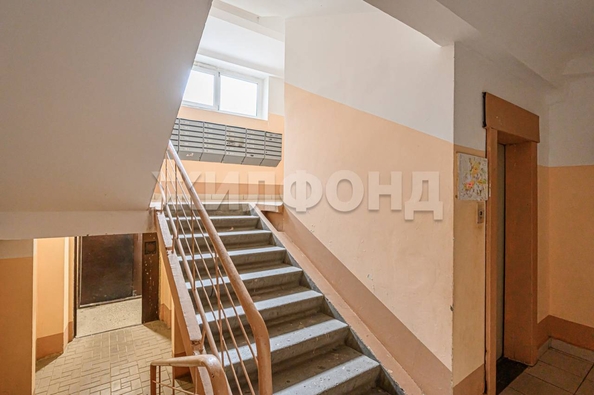 
   Продам 1-комнатную, 37.7 м², В. Высоцкого ул, 38

. Фото 23.