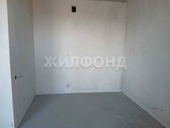 
   Продам 1-комнатную, 36.8 м², Петухова ул, 172

. Фото 5.