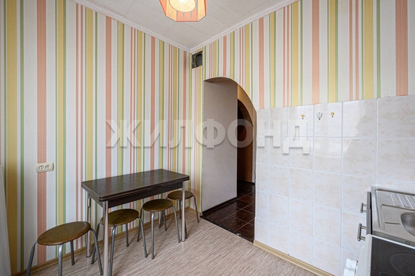 
   Продам 1-комнатную, 30 м², В. Высоцкого ул, 50

. Фото 4.