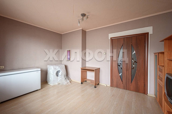 
   Продам 1-комнатную, 30 м², В. Высоцкого ул, 50

. Фото 9.