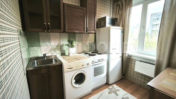 
   Продам 1-комнатную, 29.7 м², Бориса Богаткова ул, 181/1

. Фото 3.