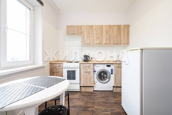 
  Продается 1-комн. квартира, 37.9 м², Тюленина ул, д. 1/2
. Фото 3.
