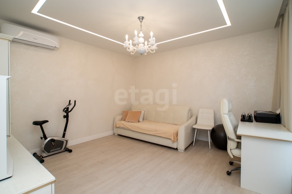 
  Сдам в аренду 4-комнатную квартиру, 145 м², Новосибирск

. Фото 12.