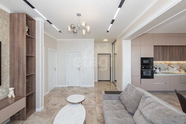 
   Продам 3-комнатную, 70 м², Фабричная ул, 65

. Фото 4.