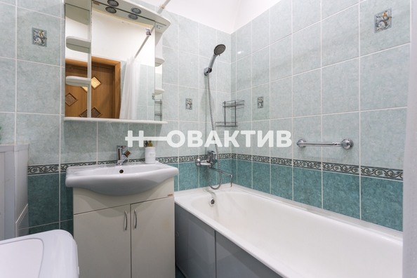 
  Продается 2-комн. квартира, 56 м², Театральная ул, д. 2А
. Фото 24.