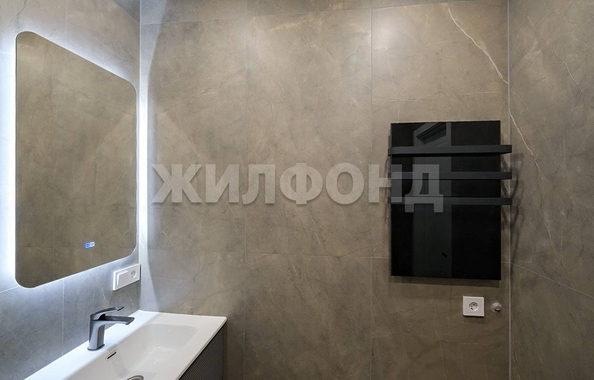 
   Продам 2-комнатную, 51.4 м², Николая Островского ул, 195/3

. Фото 18.