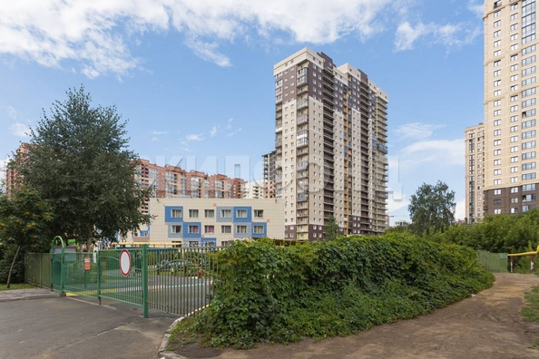 
   Продам 2-комнатную, 68.9 м², Дуси Ковальчук ул, 244

. Фото 17.