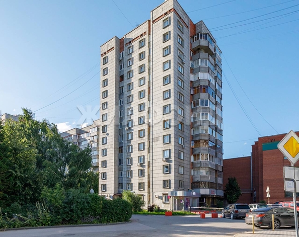 
  Продается 3-комн. квартира, 80.2 м², Вокзальная магистраль ул, д. 8/2
. Фото 2.