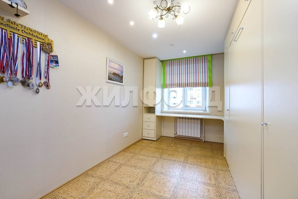 
  Продается 4-комн. квартира, 109 м², Троллейная ул, д. 7
. Фото 37.