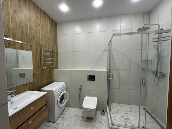 
  Сдам в аренду 2-комнатную квартиру, 90 м², Новосибирск

. Фото 8.