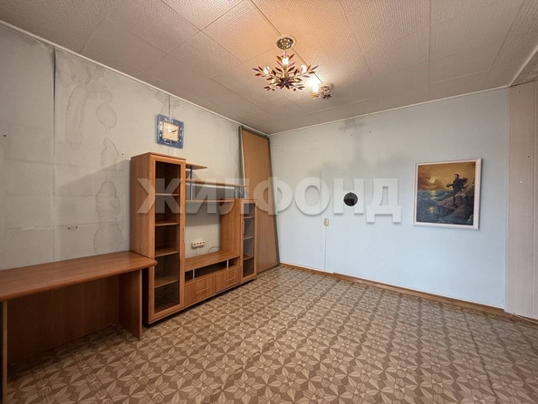 
   Продам 2-комнатную, 47.6 м², Курчатова ул, 17

. Фото 3.