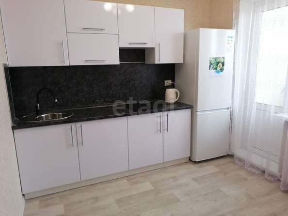
  Сдам в аренду 1-комнатную квартиру, 37 м², Новосибирск

. Фото 1.