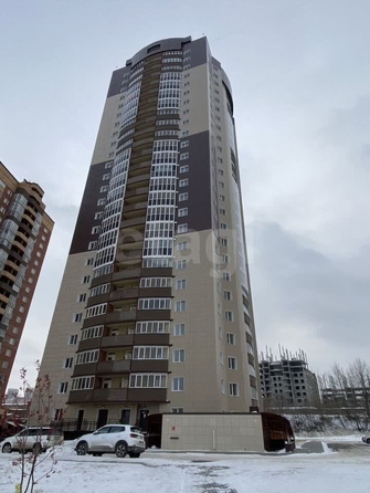 
   Продам 1-комнатную, 42.6 м², Закаменский мкр, 11

. Фото 2.