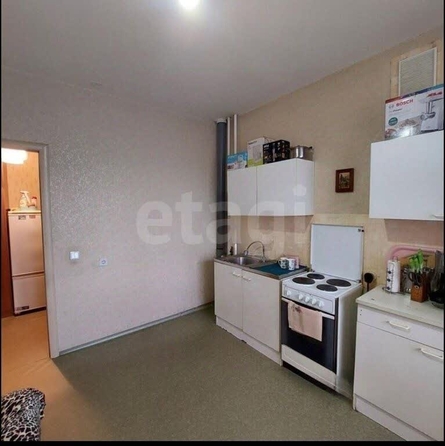 
   Продам 2-комнатную, 80 м², Выборная ул, 99/8

. Фото 2.