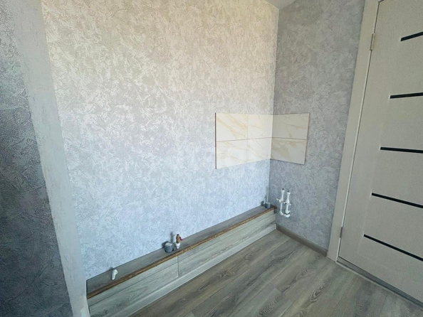 
  Продается комната, 17.6 м², Сибиряков-Гвардейцев ул, д. 64
. Фото 5.