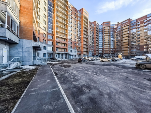 
  Продается 3-комн. квартира, 64 м², Есенина ул, д. 67
. Фото 13.