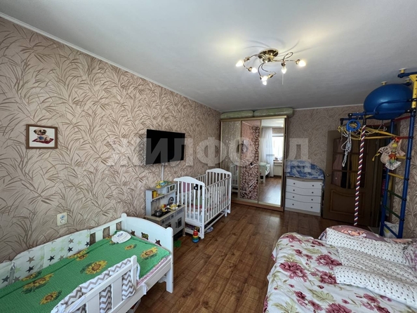 
   Продам 2-комнатную, 52.6 м², Военный городок ул, 124

. Фото 5.