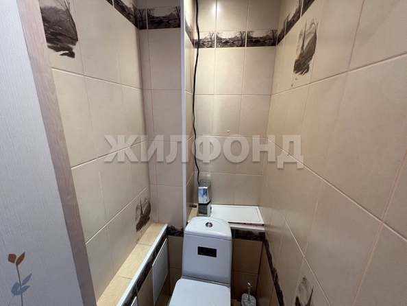 
   Продам 2-комнатную, 52.6 м², Военный городок ул, 124

. Фото 11.