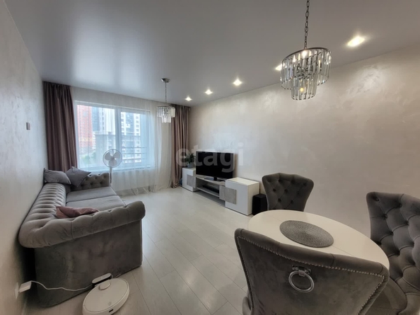 
   Продам 1-комнатную, 44 м², Немировича-Данченко ул, 156

. Фото 1.