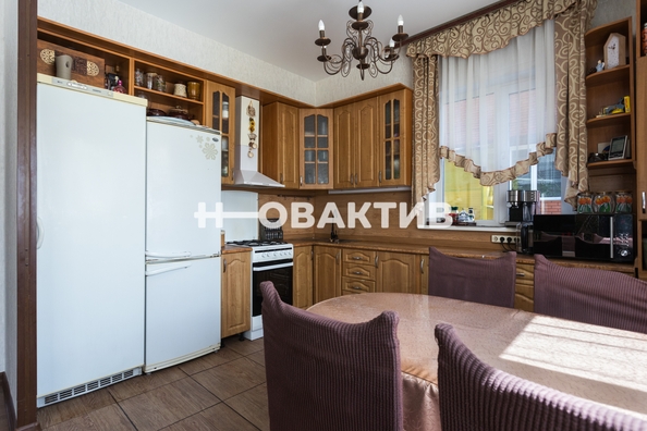 
   Продам коттедж, 244.6 м², Новосибирск

. Фото 12.