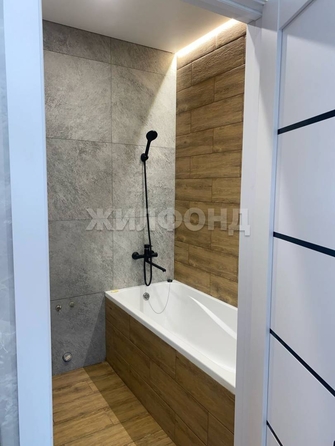 
   Продам 2-комнатную, 54.1 м², Связистов ул, 162/1

. Фото 12.