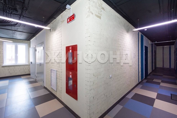 
   Продам 2-комнатную, 43.3 м², Курчатова ул, 18

. Фото 4.