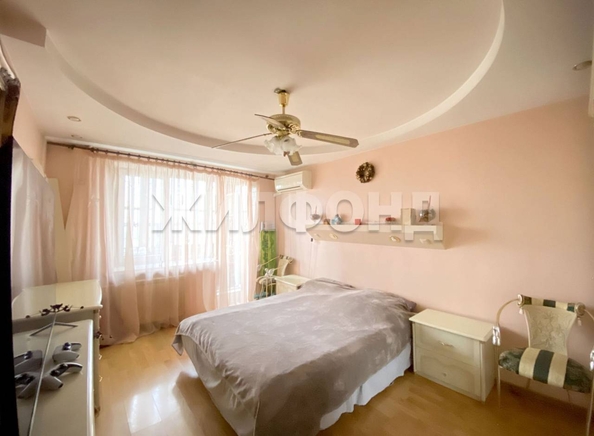 
   Продам 3-комнатную, 66.1 м², Зорге ул, 105

. Фото 1.