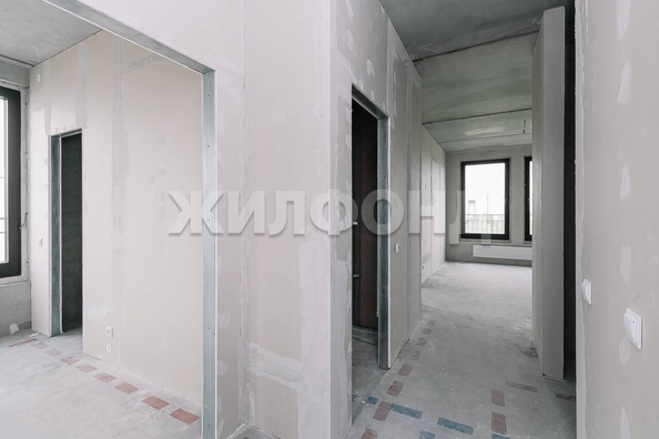
   Продам 3-комнатную, 156 м², 3-й микрорайон, 1

. Фото 16.