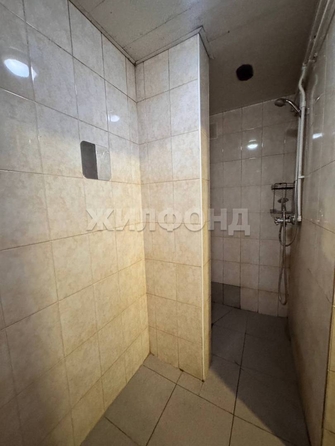 
   Продам секционку, 16.8 м², Сибиряков-Гвардейцев ул, 64

. Фото 5.