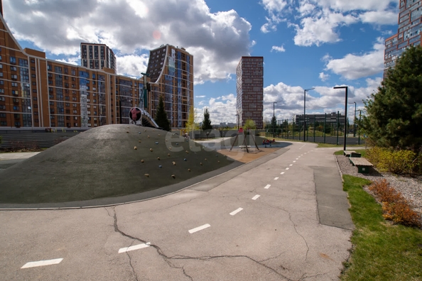 
   Продам 2-комнатную, 60 м², Ясный Берег ул, 8

. Фото 23.