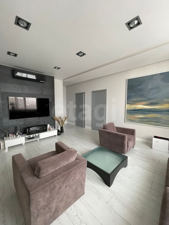 
   Продам 3-комнатную, 109 м², Державина ул, 77

. Фото 3.