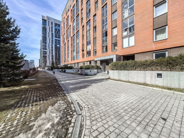
   Продам 3-комнатную, 79.3 м², Большевистская ул, 122

. Фото 4.