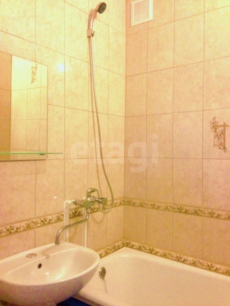 
  Сдам в аренду 1-комнатную квартиру, 32 м², Новосибирск

. Фото 8.