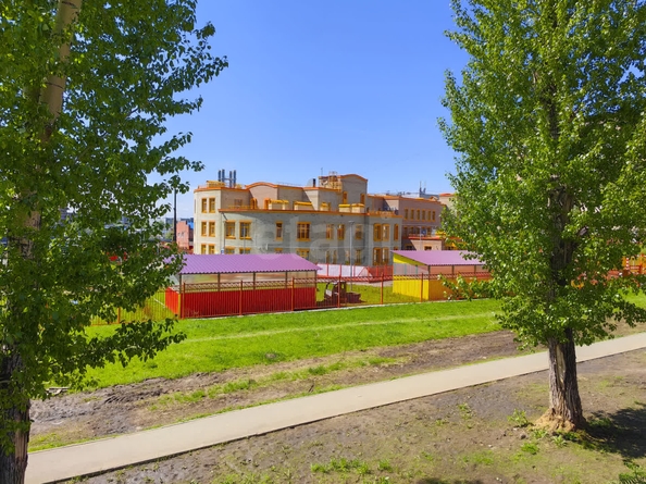 
   Продам 1-комнатную, 35.7 м², Михаила Немыткина ул, 7

. Фото 27.