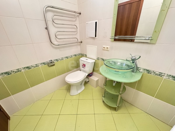 
   Продам 3-комнатную, 74.2 м², Героев Труда ул, 14

. Фото 1.