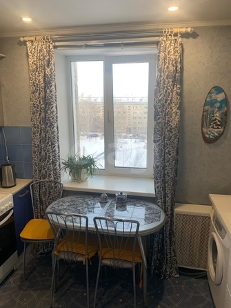 
  Сдам в аренду 3-комнатную квартиру, 57 м², Новосибирск

. Фото 3.
