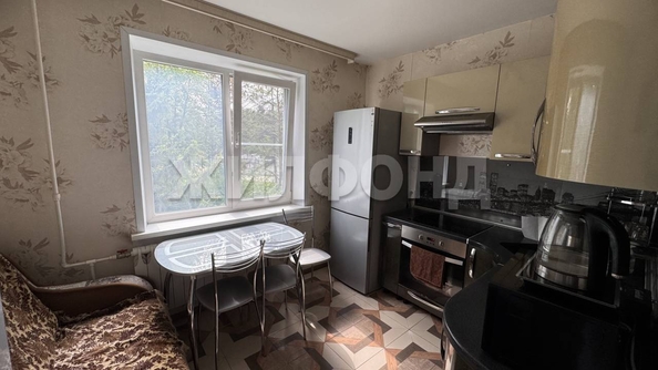 
  Продается 1-комн. квартира, 37.5 м², 2-й (4 мкр.) кв-л, д. 203
. Фото 2.
